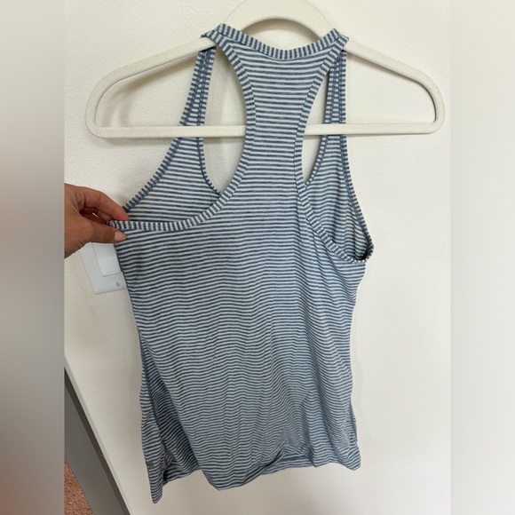 Gap Fit Striped Tank. Size small. - Picture 3 of 3